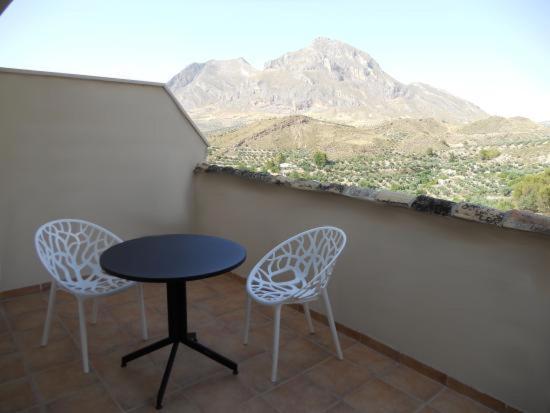 Bedmar y Garciez Hostal Rural De Cuadros מראה חיצוני תמונה